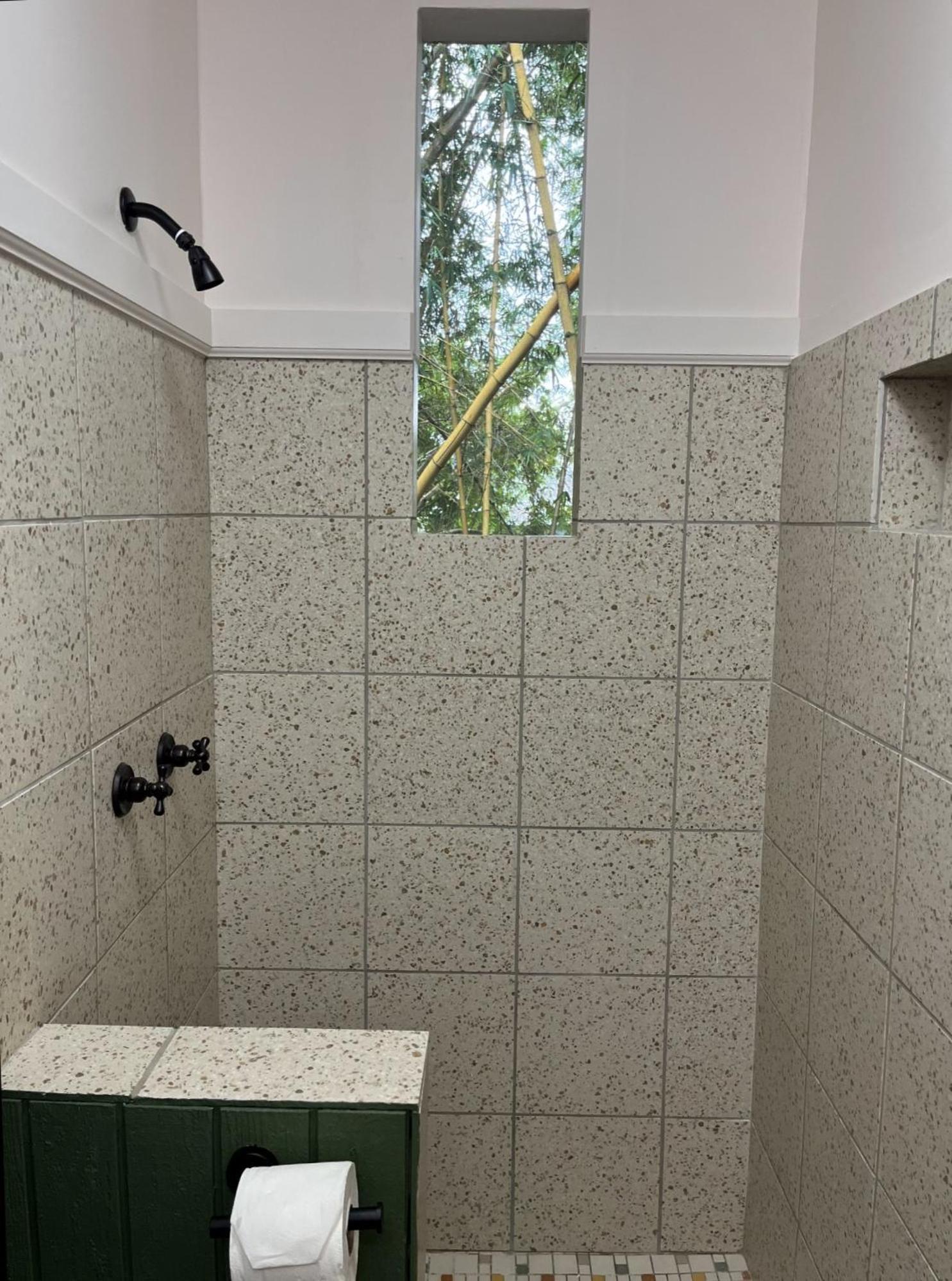 Wild Ginger Hotel Hilo Zewnętrze zdjęcie