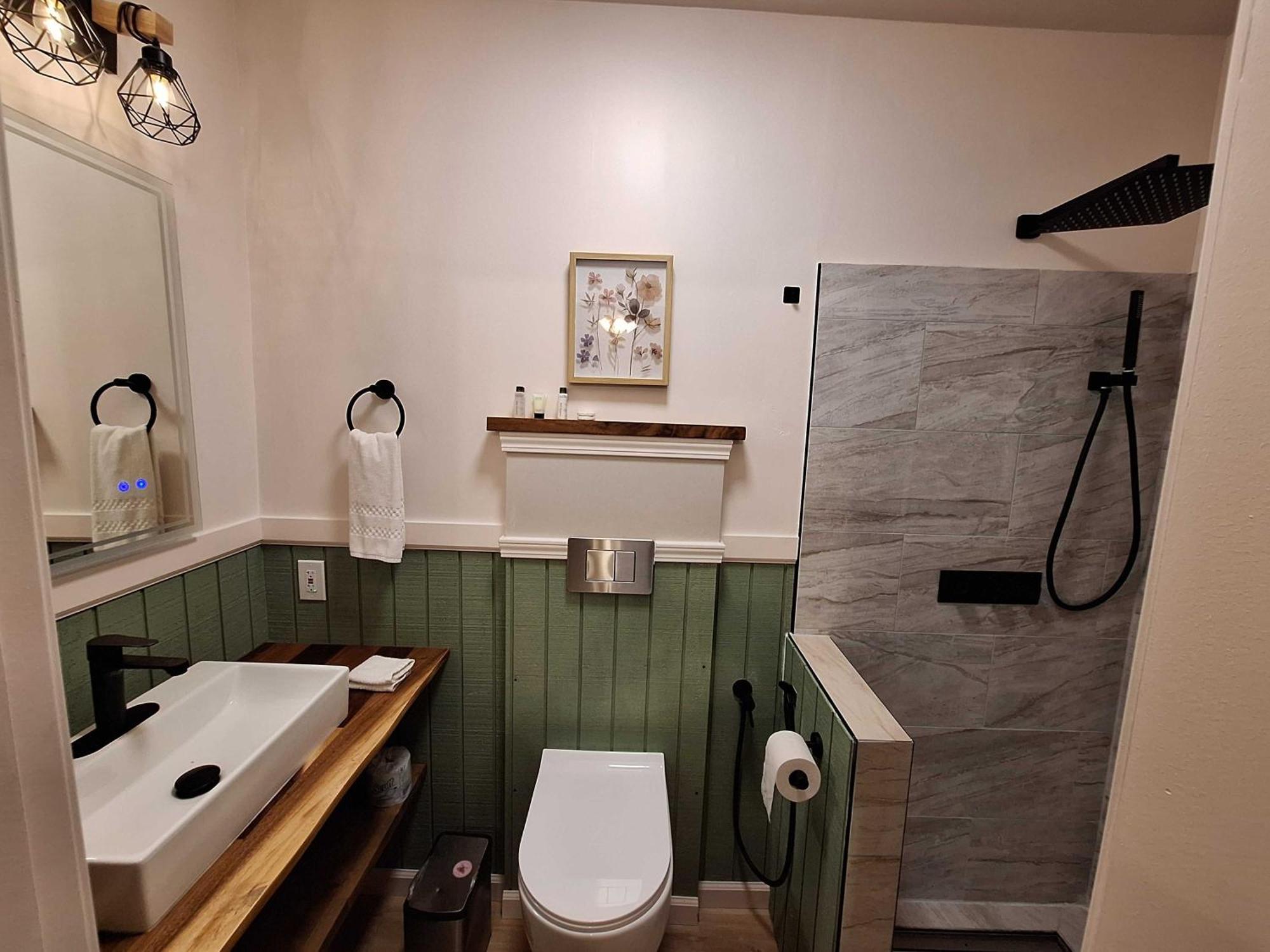 Wild Ginger Hotel Hilo Zewnętrze zdjęcie
